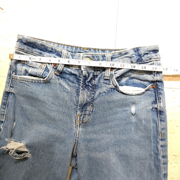 Old Navy | Classic Blue Distressed Women's Straight Leg Jean - Picture 10 of 12